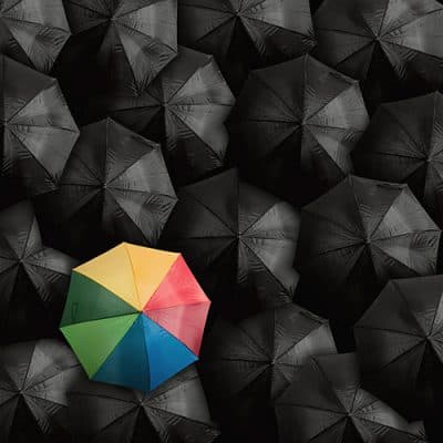 regnbågsfärgat paraply